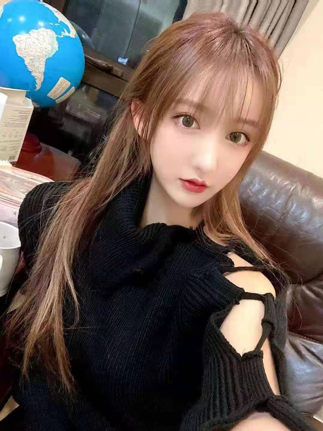 南京桑拿商务会所，兄弟带我体验花样服务